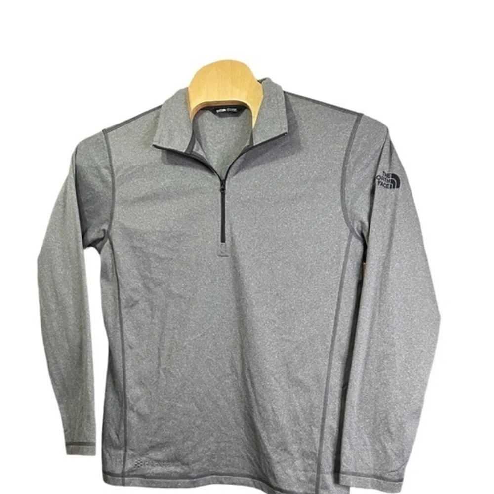 The North Face Men's Tech 1/4-Zip Long Sleeve Gray Pullover Shirt Size Large‎